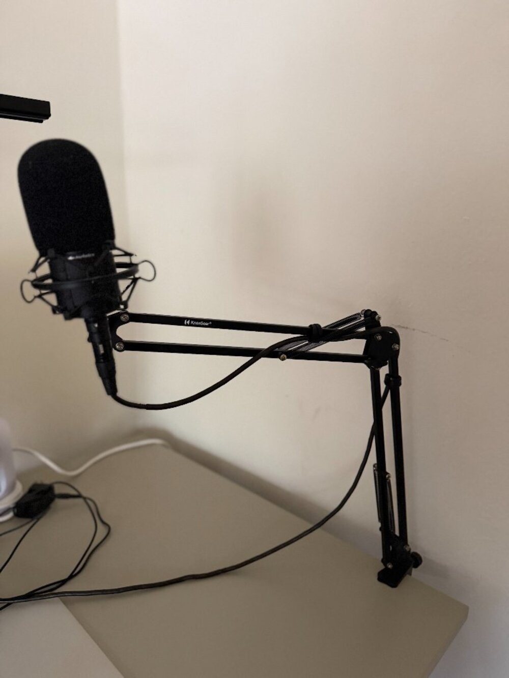 🎙️ Audio-Technica AT2020 Condenser Mic Bundle — Boom Arm + XLR Cable 🎧✨